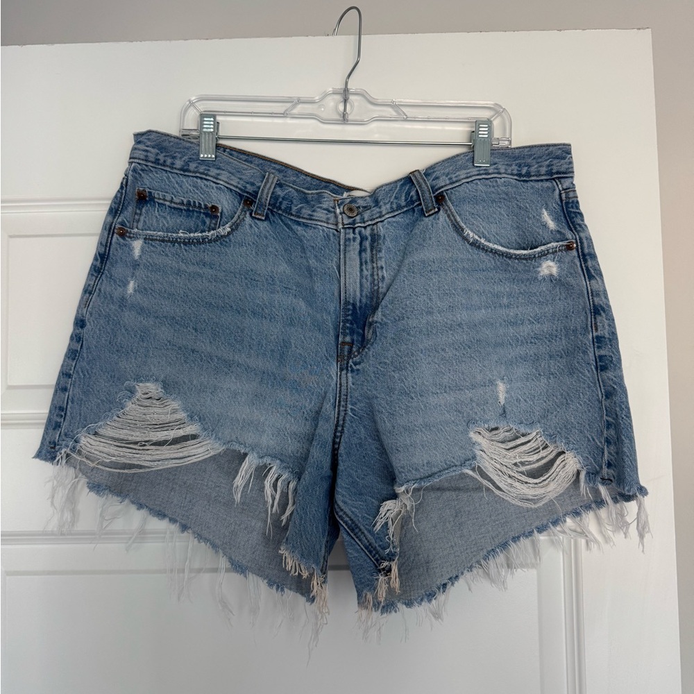 Abercrombie and Fitch Low Rise Baggy Jean Shorts - Size 16